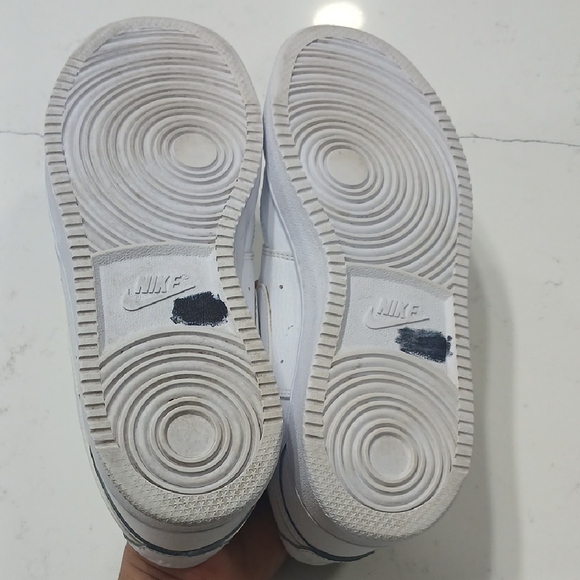 Nike White Air Force 1 Sneakers Classic Design Women Sz 8 Pre-owned - Picture 8 of 10